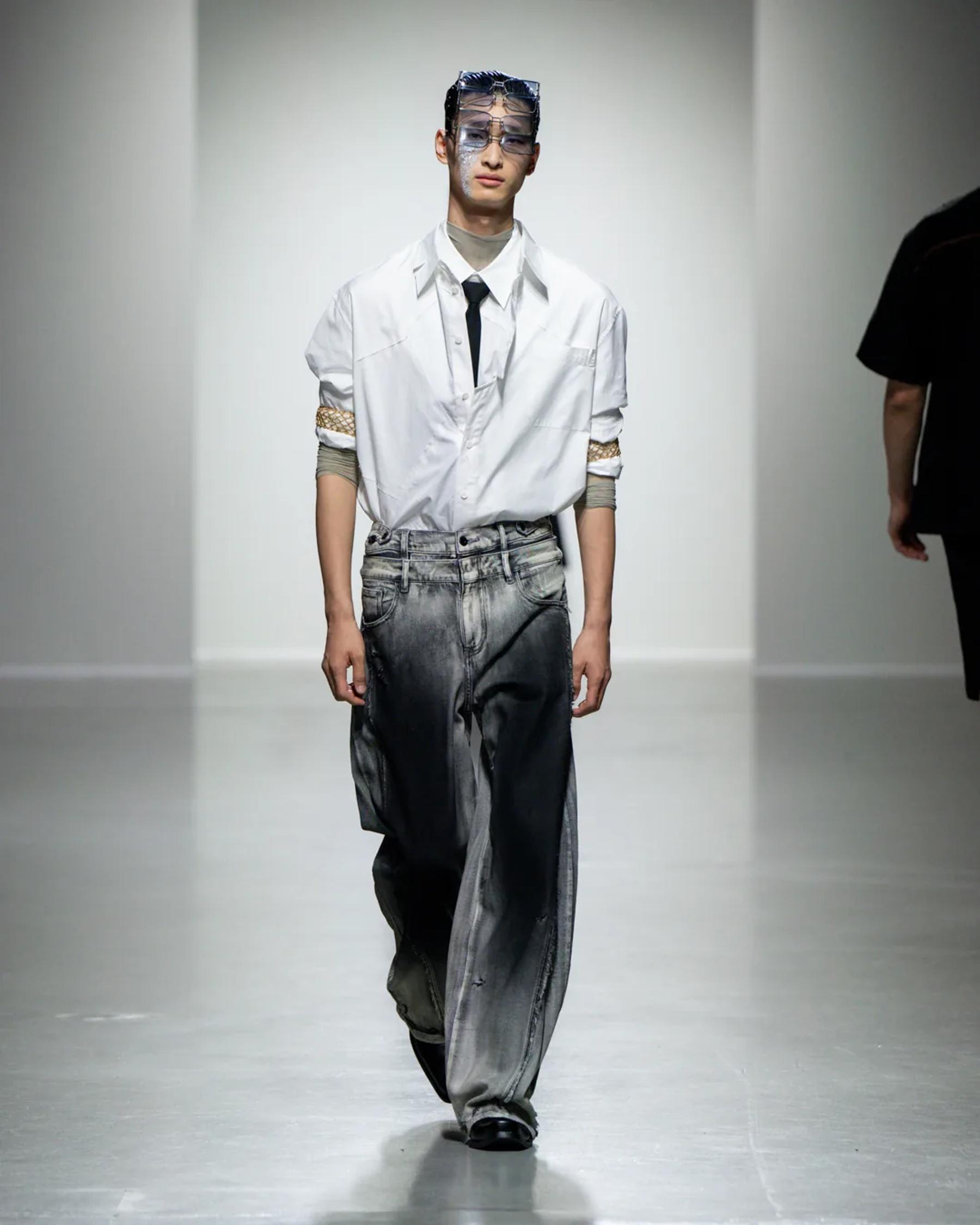 Feng Chen Wang 17
