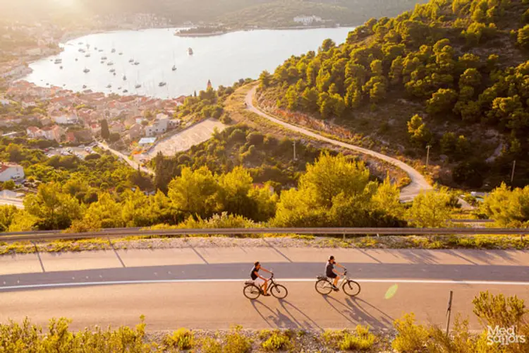 hvar-island-croatia-sail