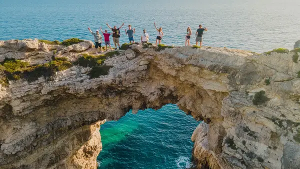 Tripitos Arch in Gaios