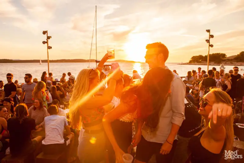 Partying in the Greek islands - Get together with friends in the evening