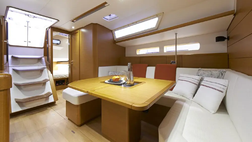 Premier Yacht saloon