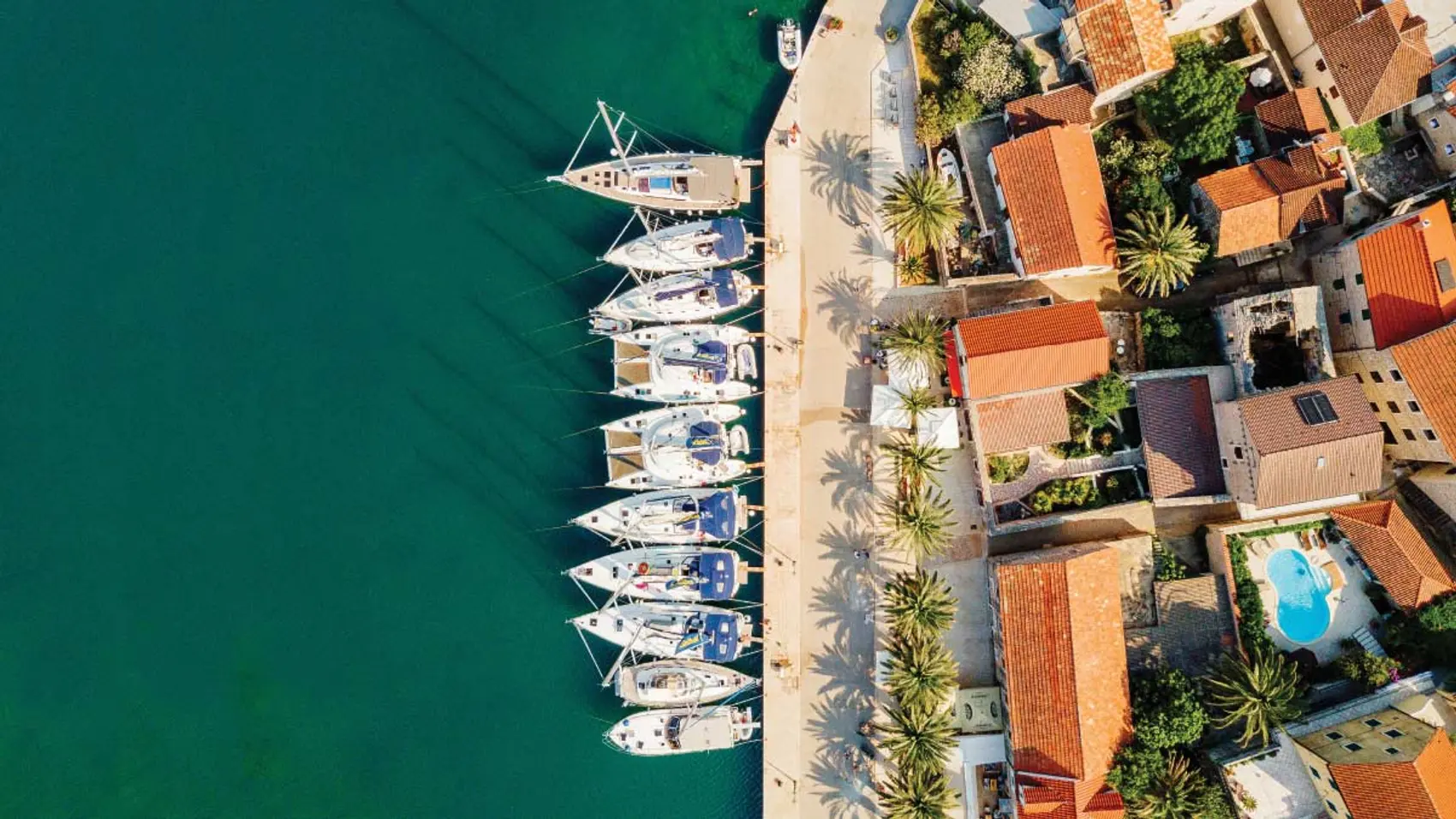 MedSailors yachts rafted together in Stari Grad 