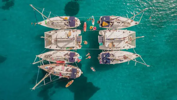 MedSailors tunnel raft of yachts