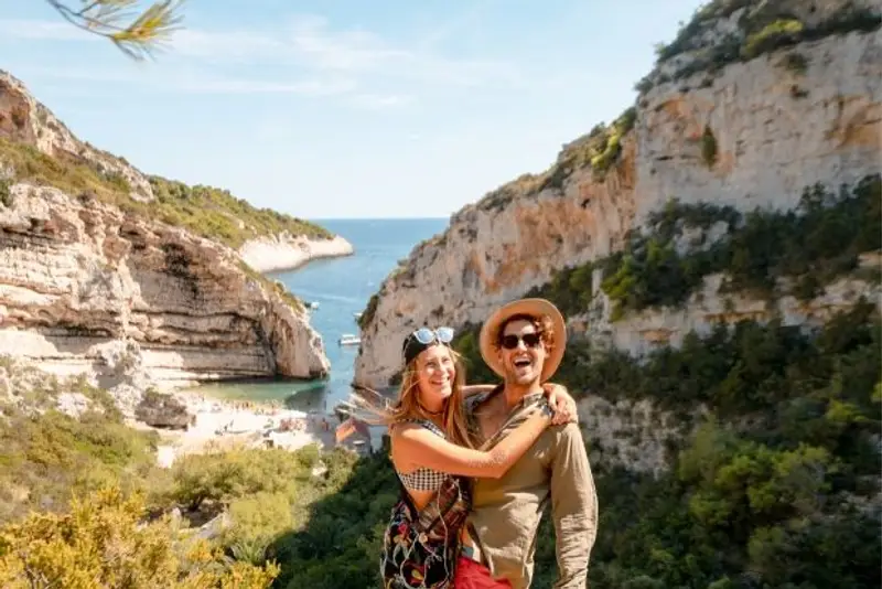 Stiniva bay, Vis