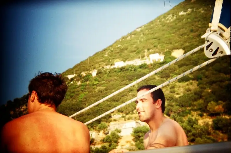 Young backpackers from Australia and New Zealand on their MedSailors sailing holiday.