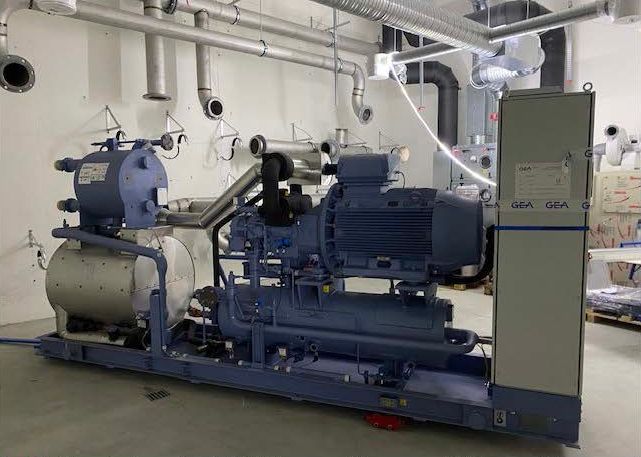 Teknisk installasjon: Et varme og kjøleaggregat som har lang levetid og er miljøvennlig.