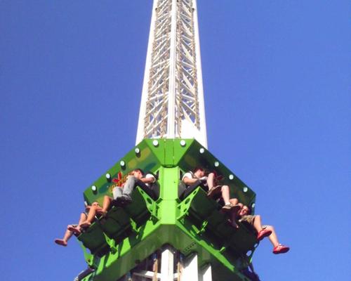Image of guests on the X-Scream Tower ride