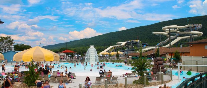 Image of people enjoying a sunny day at the Laguna Splash Water Park