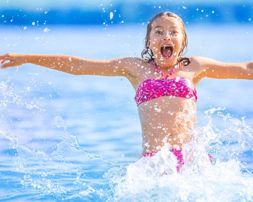 Image of the Laguna Splash Water Park lazy river and slides