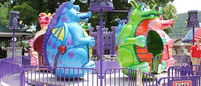Dizzy Dragons Family Ride at DelGrosso's Amusement Park
