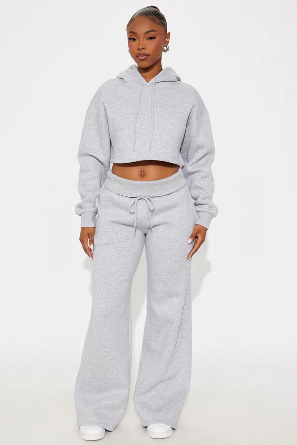 HOODIES & SWEATSHIRTS collection