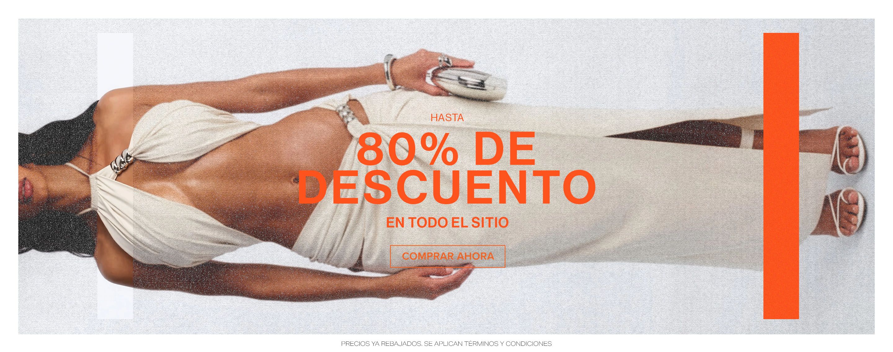 Modelo luciendo un conjunto crema de dos piezas con detalles metálicos. Promociona venta de moda sitewide con hasta 80% de descuento. ¡Compra ya!