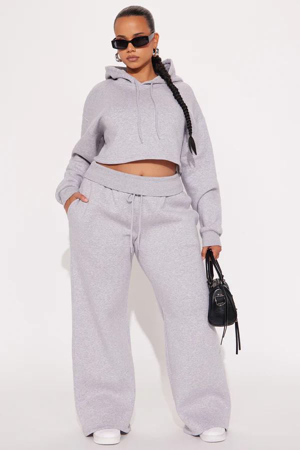 HOODIES & SWEATSHIRTS collection