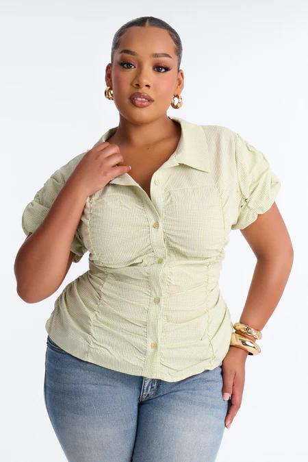CAMISAS Y BLUSAS collection