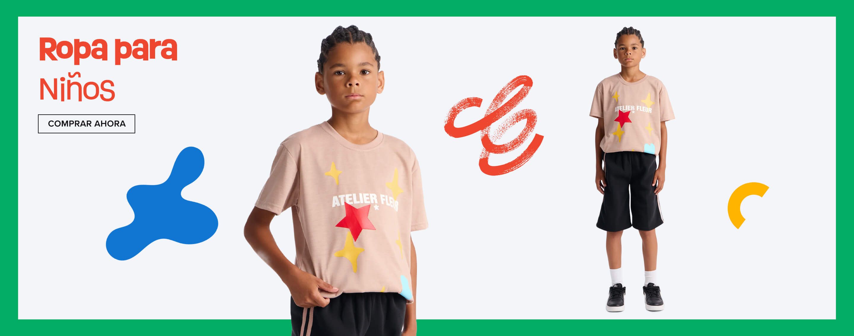 Joven con camiseta beige de estrellas y pantalones negros. Promueve ropa para niños, pulsa 'Shop Now' para moda infantil.