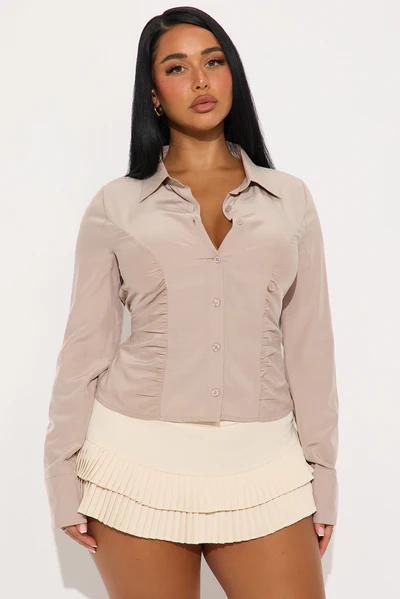 SHIRTS & BLOUSES collection