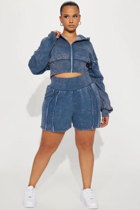 SWEAT SHORTS collection