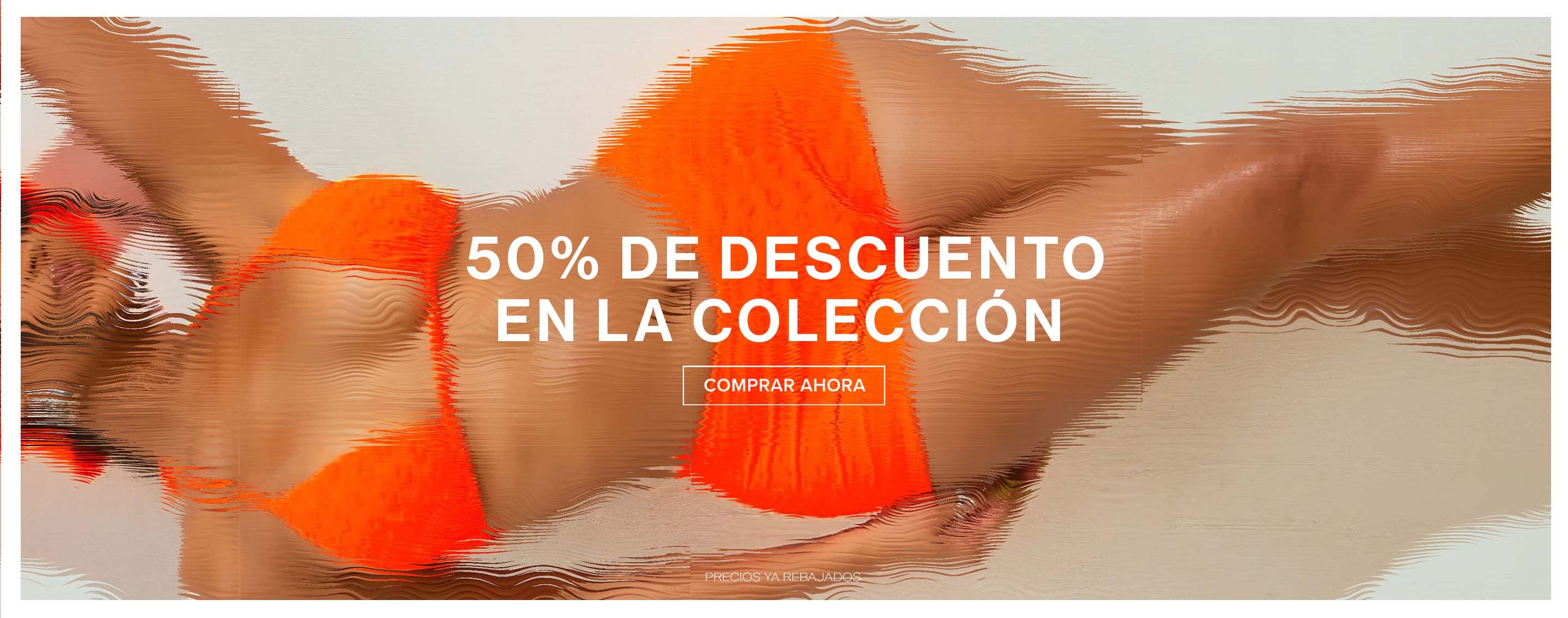 Modelo en bikini naranja vibrante, con efecto ondulado, promocionando 50% OFF en colección de trajes de baño SS26. ¡Compra ahora!