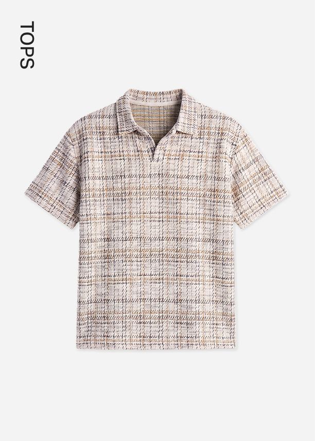 Camisa polo de manga corta para hombre, base crema con sutil patrón a cuadros beige, marrón y gris. Compra tops casuales.