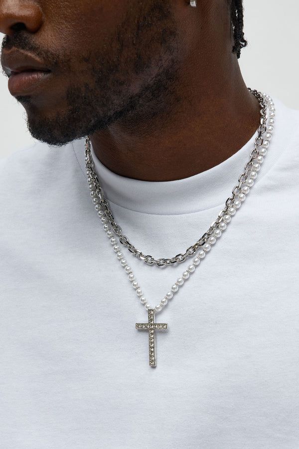 NECKLACES collection