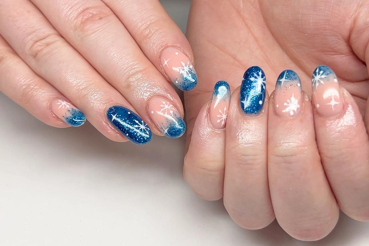 Builder Gel with Blue Glitter and Snowflakes