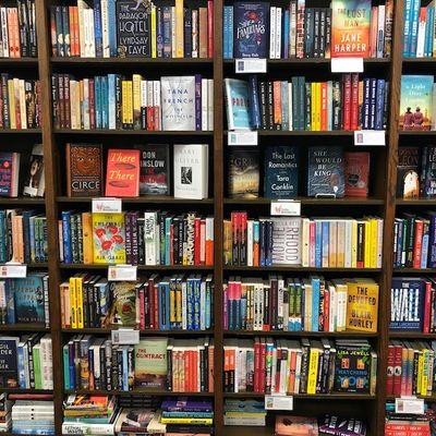 Building a Bookshop to Help Indies Compete with Amazon