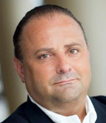 Paulo Moreira headshot.jpg
