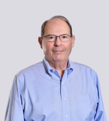Julio Casoy Headshot.jpg