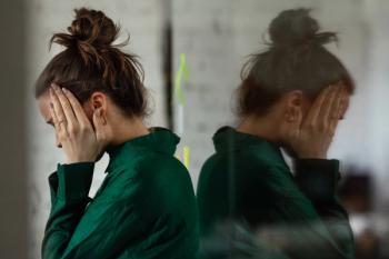 Young sad woman in office, having problem | Halfpoint - stock.adobe.com