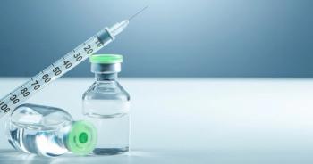Syringe and vials | Image credit: Aliaksandr Marko – stock.adobe.com