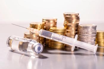 medicine and money for ulcerative colitis | Image credit: gopixa - stock.adobe.com