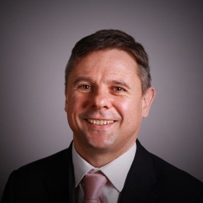Iain MacPherson, MD, PhD, FRCP, professor of breast oncology at the University of Glasgow, discusses results from the OPTIMA trial. | Image: BreastCancer.org
