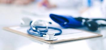 Stethoscope clipboard health policy | Image Credit: © shefkate - stock.adobe.com