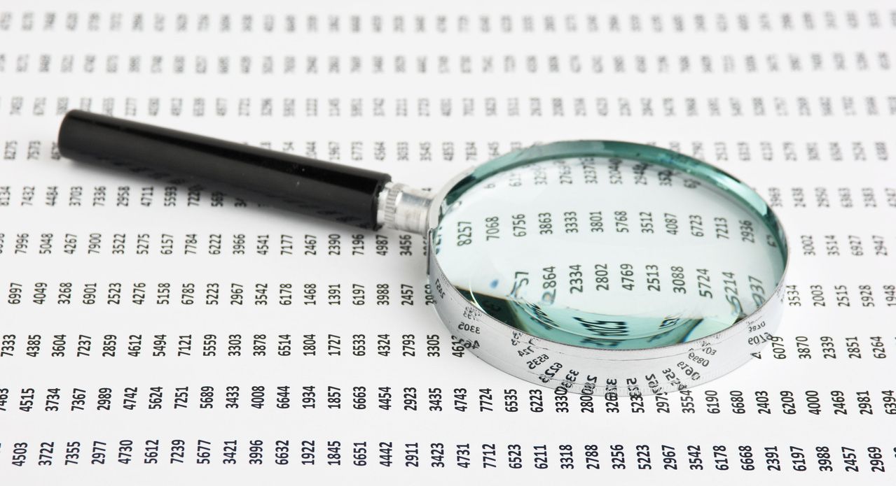 Magnifying glass on data set