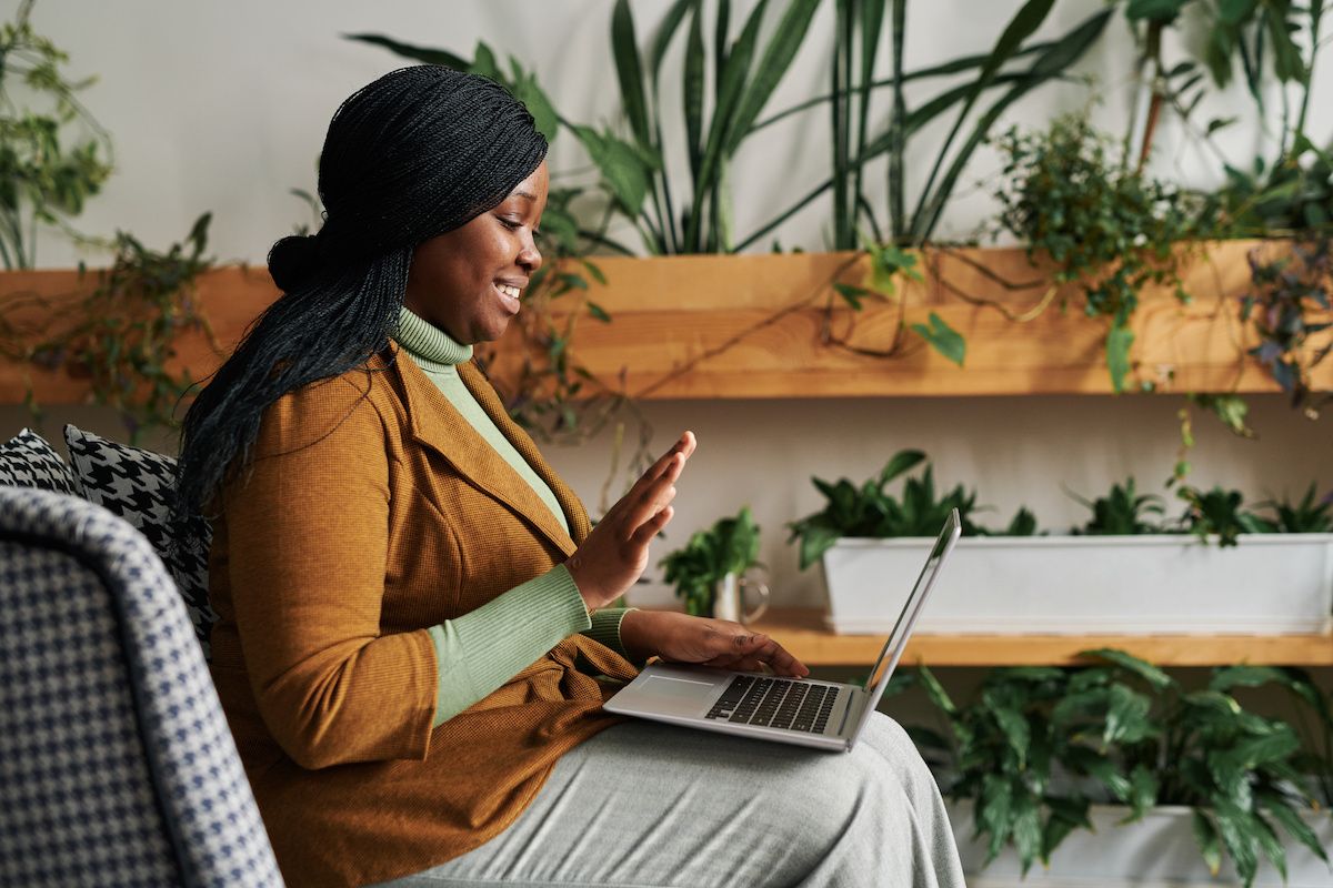 Patient therapist laptop | Image Credit: © pressmaster - stock.adobe.com