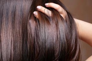 flowing hair regrowth alopecia | Image credit: Alessandro Grandini - stock.adobe.com