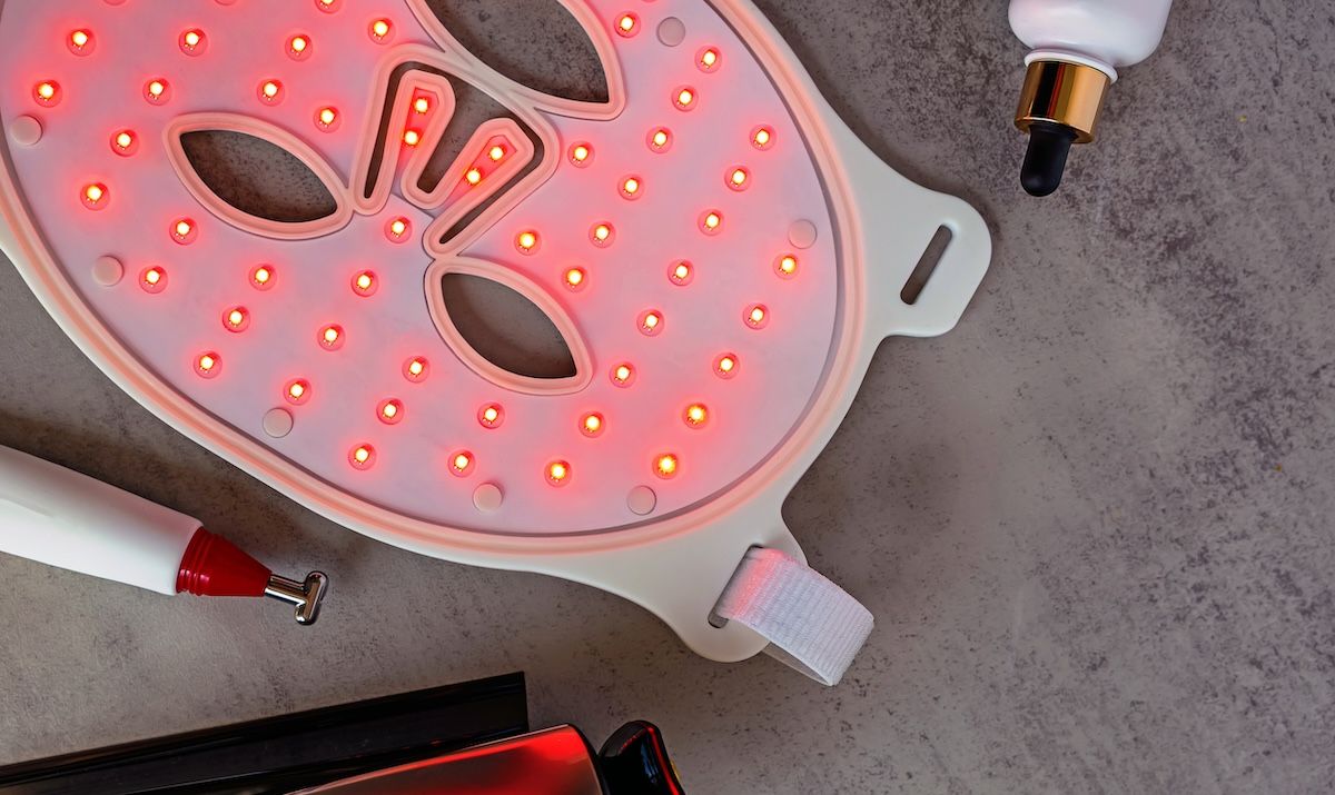 home phototherapy uv-b psoriasis dermatology skin treatment red light therapy | | Image credit: Diana Vyshniakova - stock.adobe.com