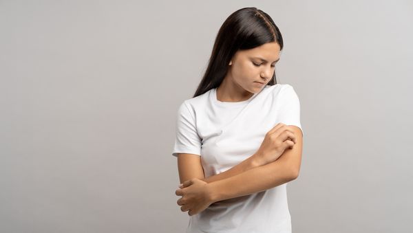 allergy teen | Image credit: DimaBerlin - stock.adobe.com