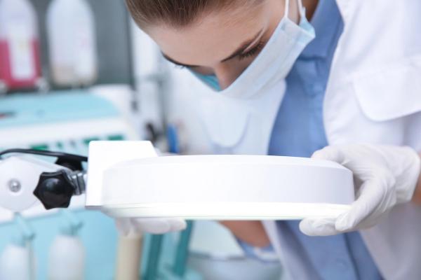 Female Dermatologist - Africa Studio - stock.adobe.com