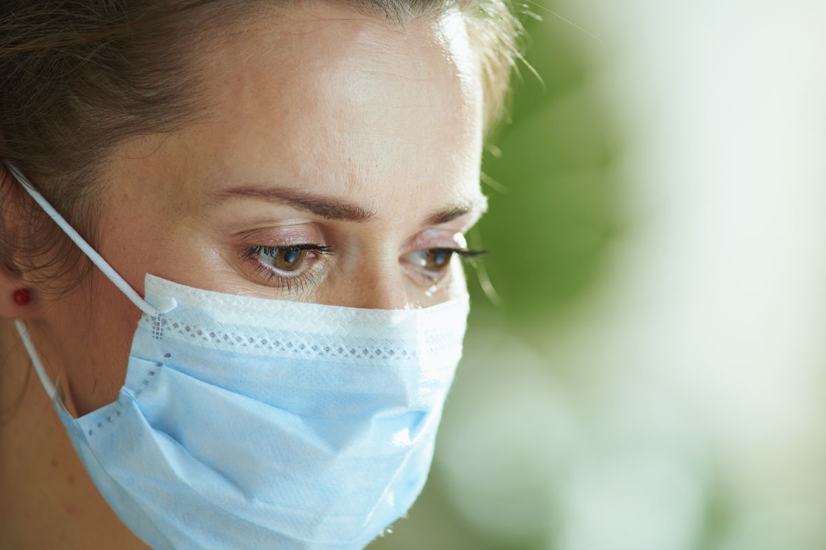 Woman wearing face mask