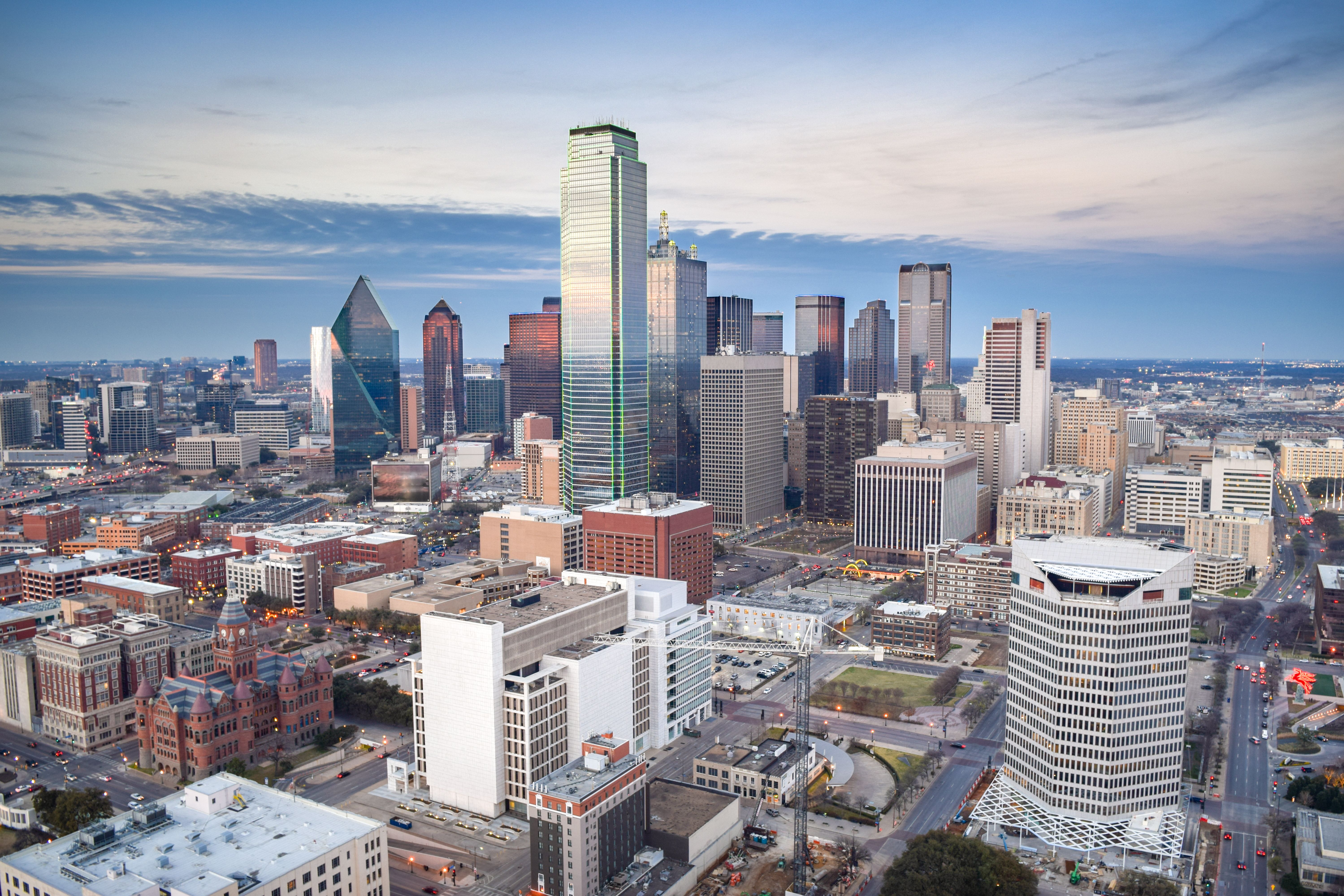 Aerial View of Downtown Dallas - Nate Hovee - stock.adobe.com