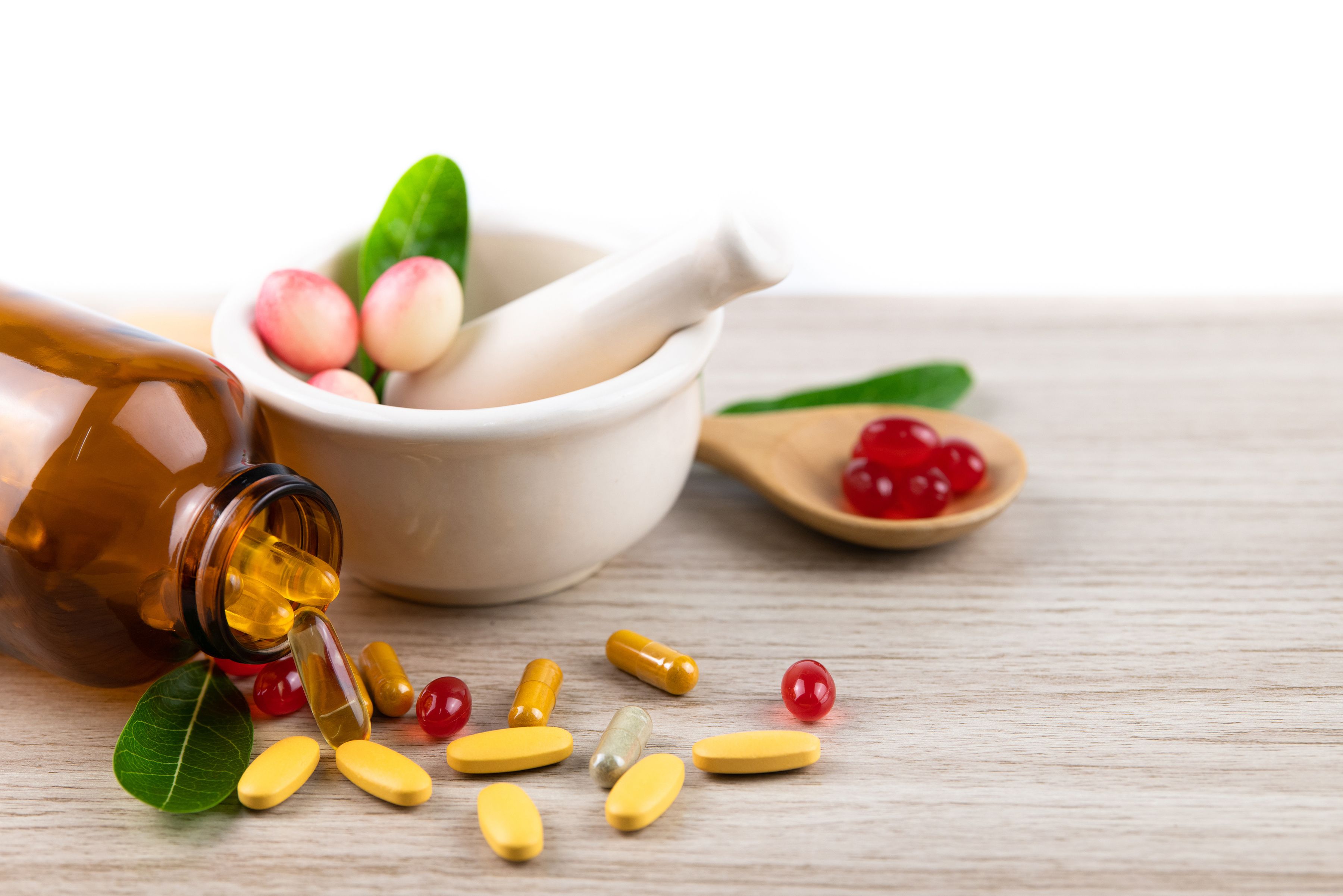 Herbal supplements linked to lower autoantibody rates in dermatomyositis, suggesting alternative immune activation. | Image Credit: @PhotobyTawat-AdobeStock.jpeg