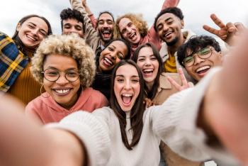 Group of Friends, Popularity Model | image credit: Davide Angelini - stock.adobe.com