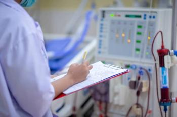 [Nurse recording dialysis]  Credit: iStock