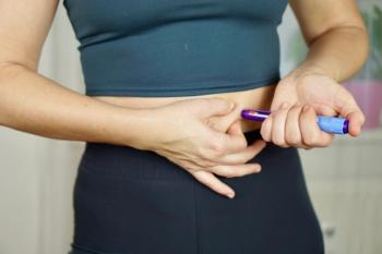 Patient injecting semaglutide | Image credit: Lana Pietukhova – stock.adobe.com
