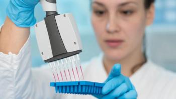 Young woman with genetic research in the laboratory research of cancer diseases | Image Credit: © luchschenF - © luchschenF - stock.adobe.com