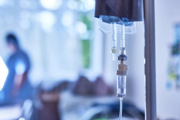 Chemotherapy infusion bag in clinical setting representing unmet need in advanced metastatic colorectal cancer treatment and LTZ-232 bispecific antibody IND clearance. | Image Credit: © st.kolesnikov - stock.adobe.com