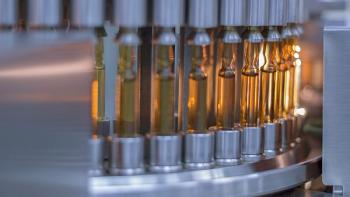 RGtimeline/Stock.Adobe.com—image of glass ampoules during automated fill/finish inspection