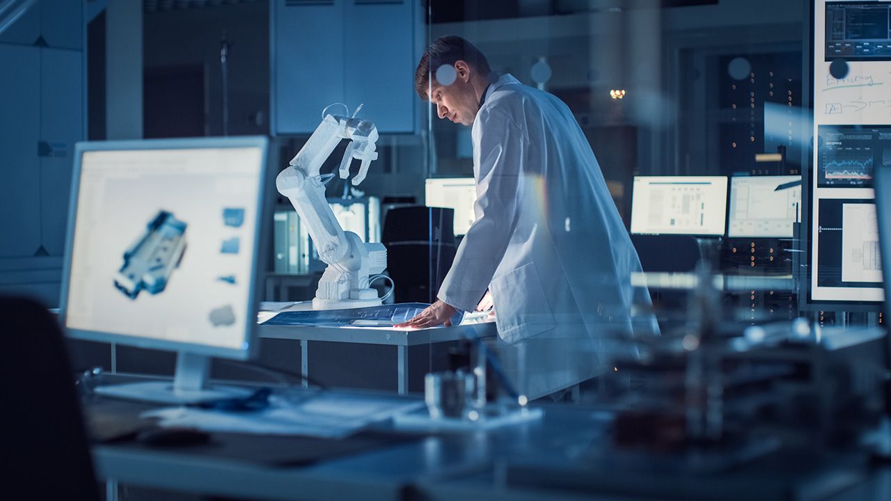 Gorodenkoff/Stock.Adobe.com – Companies can more efficiently target drug discovery efforts with bigger payoff by integrating AI and robotics with human expertise