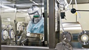 bp0809_Lean_Manuf_Pfizer2-615149-1417781668455.jpg